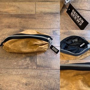 Men’s toiletries/grooming bag. Distressed. New.